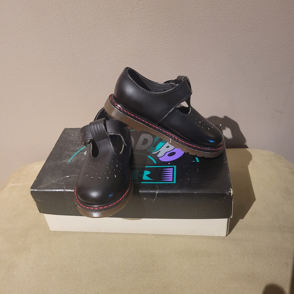 Classic Black Leather Girl's Shoes